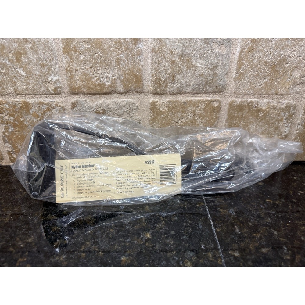 NEW Pampered Chef Potato Masher Smasher #2317 Black Nylon Kitchen Tool